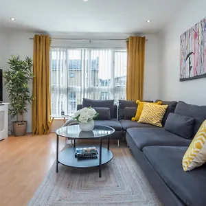  Apartment 2 Bed Town House With Garden In Hackney,