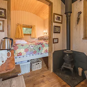 Craven Shepherd Huts Appletreewick
